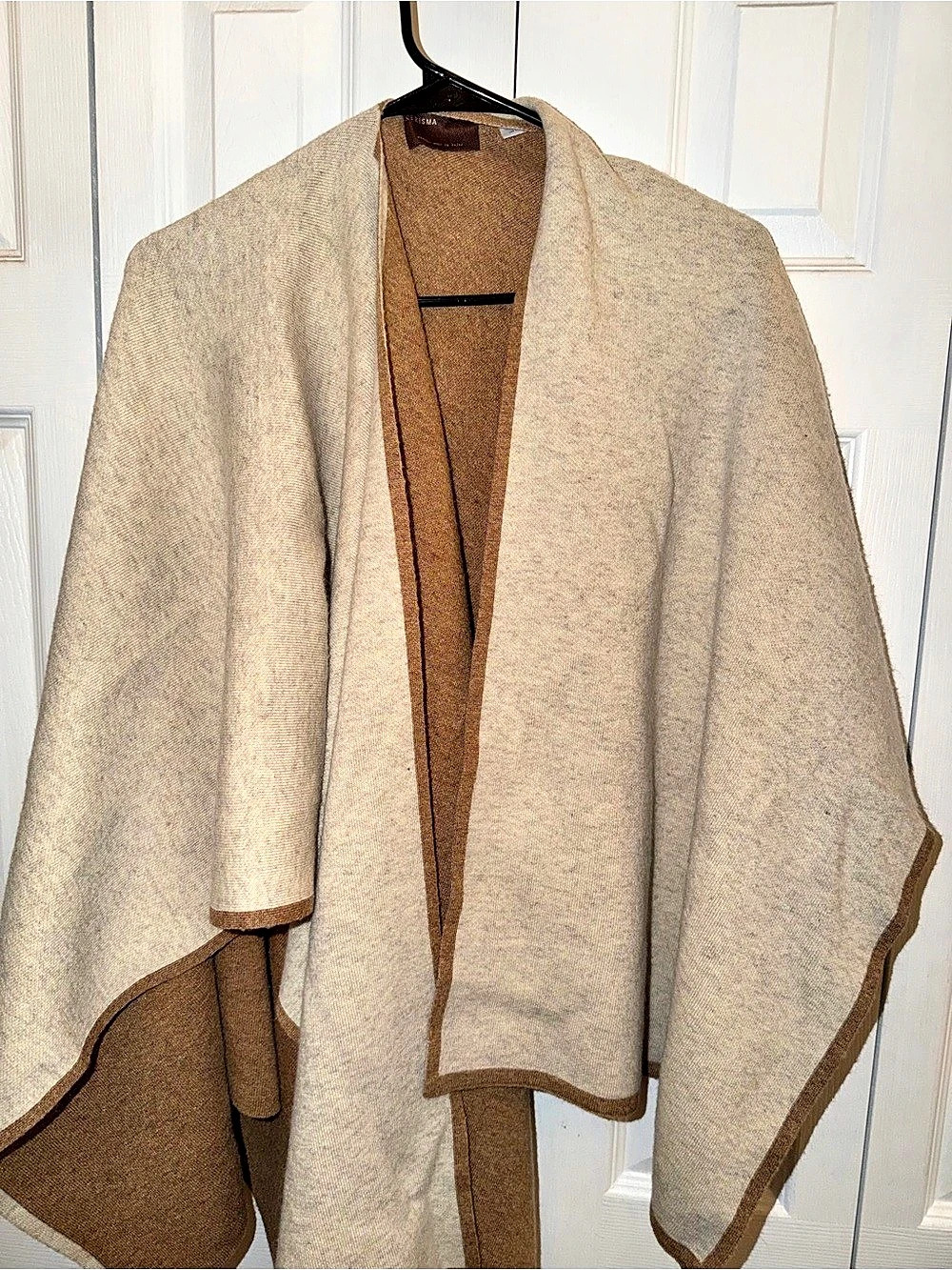 Kerisma Cape in Brown & Beige